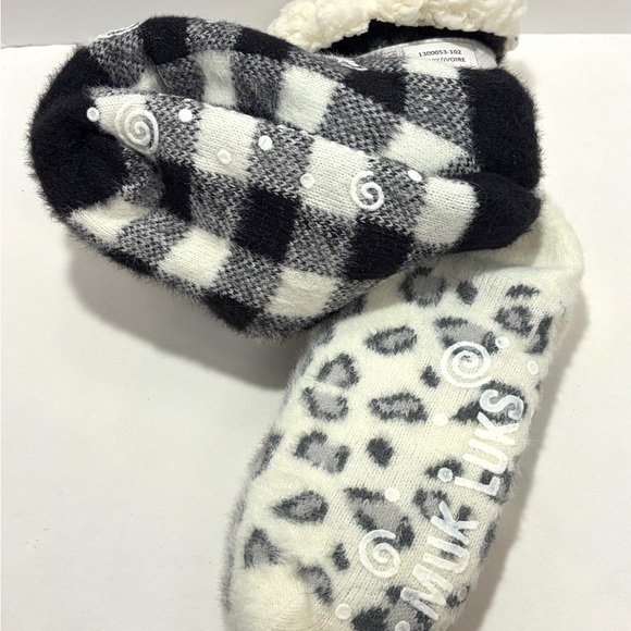 Muk Luks Women's Leopard & Black White Plaid Cabin Socks NWT - Picture 5 of 8
